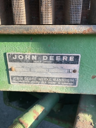 John Deere 830 1974