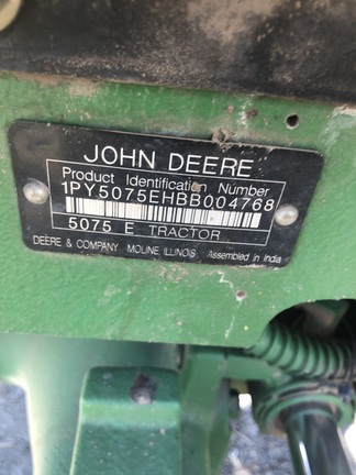 John Deere 5075E 2011