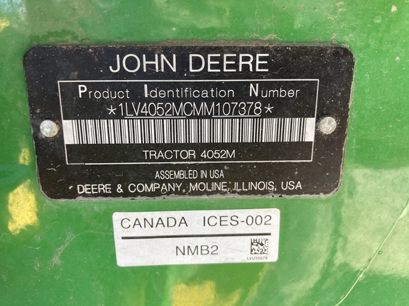 4052M 2021 John Deere