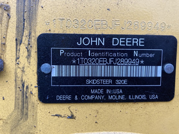 John Deere 320E 2015