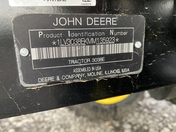 John Deere 3038E 2021