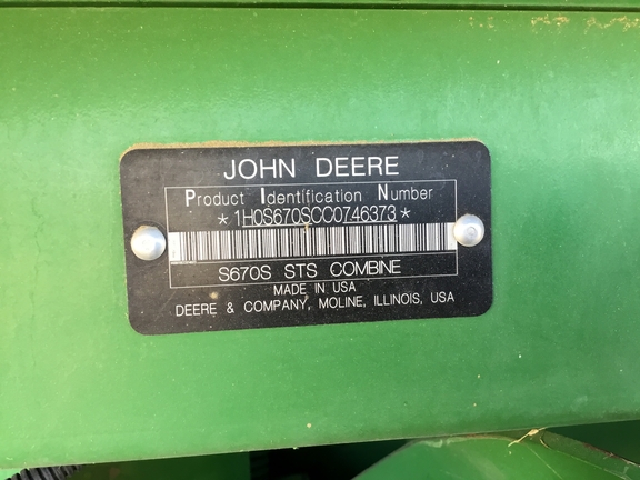 S670 John Deere 2012