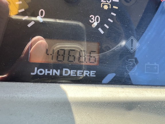 John Deere 3520 2012
