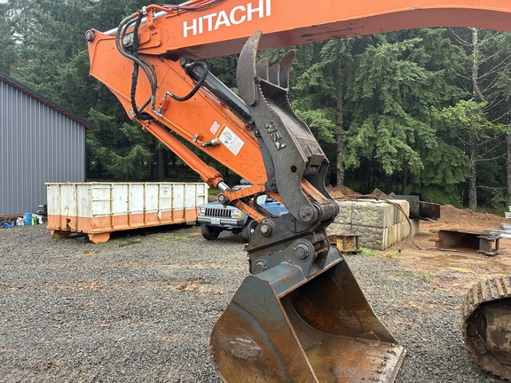 Hitachi ZX2106 2019