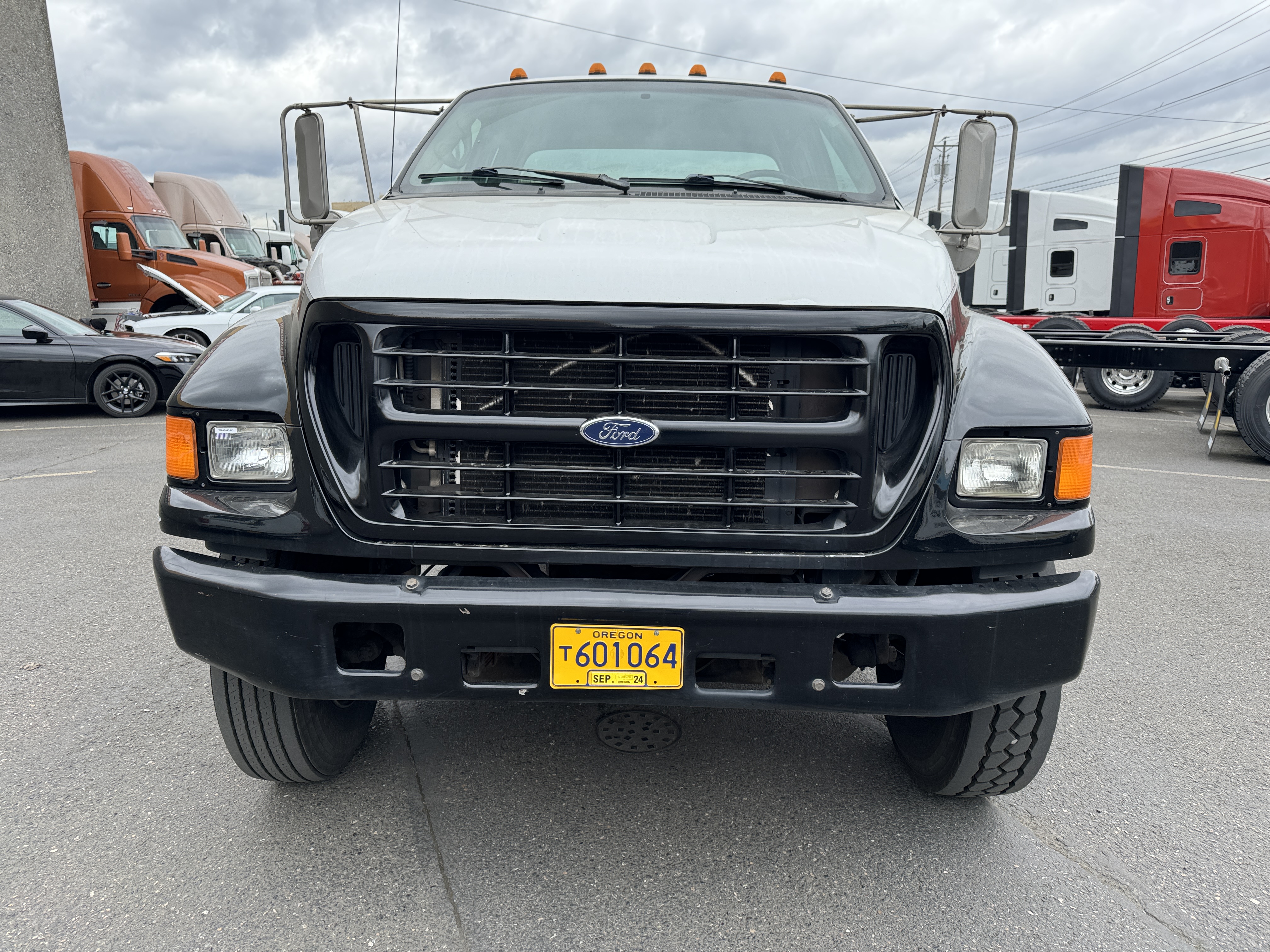 Ford F750 2000